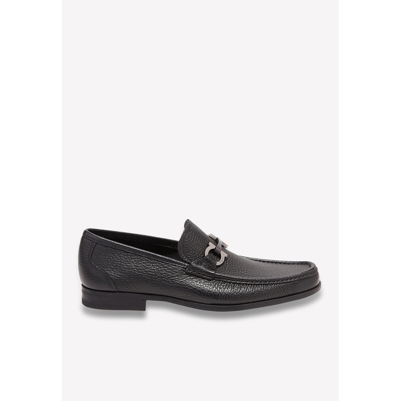 Gancini Ornament Loafers in Calf Leather Black mshoesus_US 6