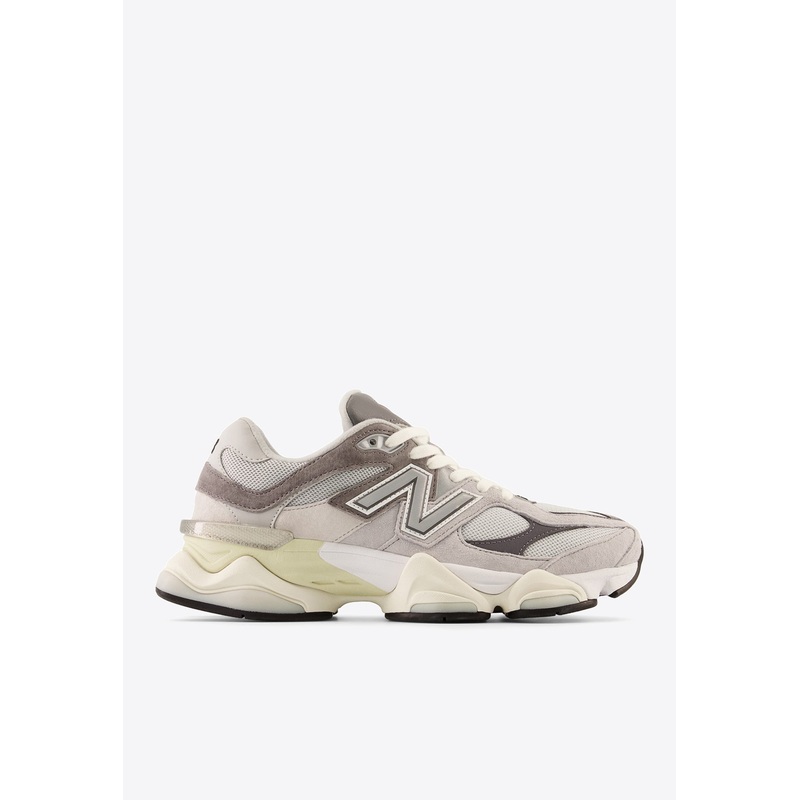9060 Low-Top Sneakers in Rain Cloud with Castlerock and White Gray ushoesnb_M4.5/W6