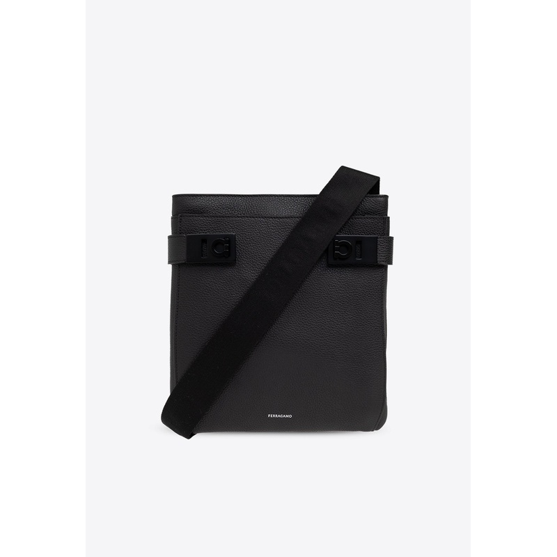 Twins Gancini Buckle Messenger Bag Black Onesize