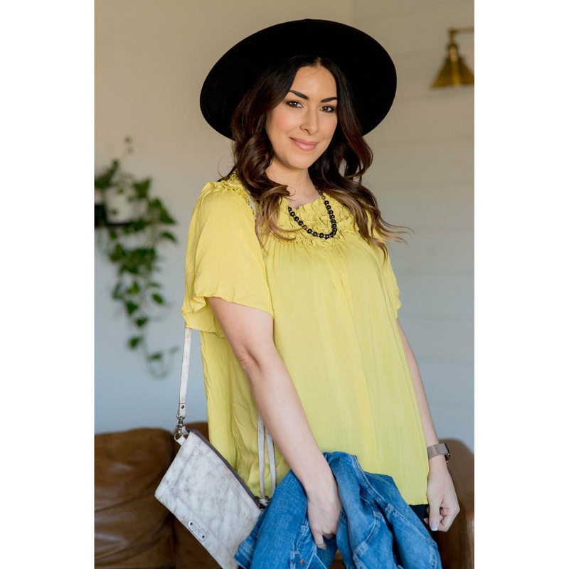 Ruffle Off The Shoulder – Pale Yellow S