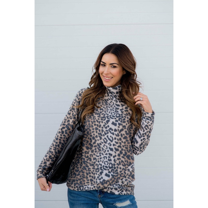Wild Safari Leopard Wrapped Pullover S