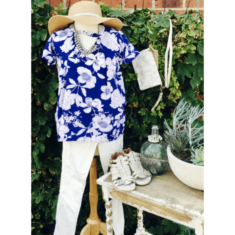 Royal Keyhole Blouse L