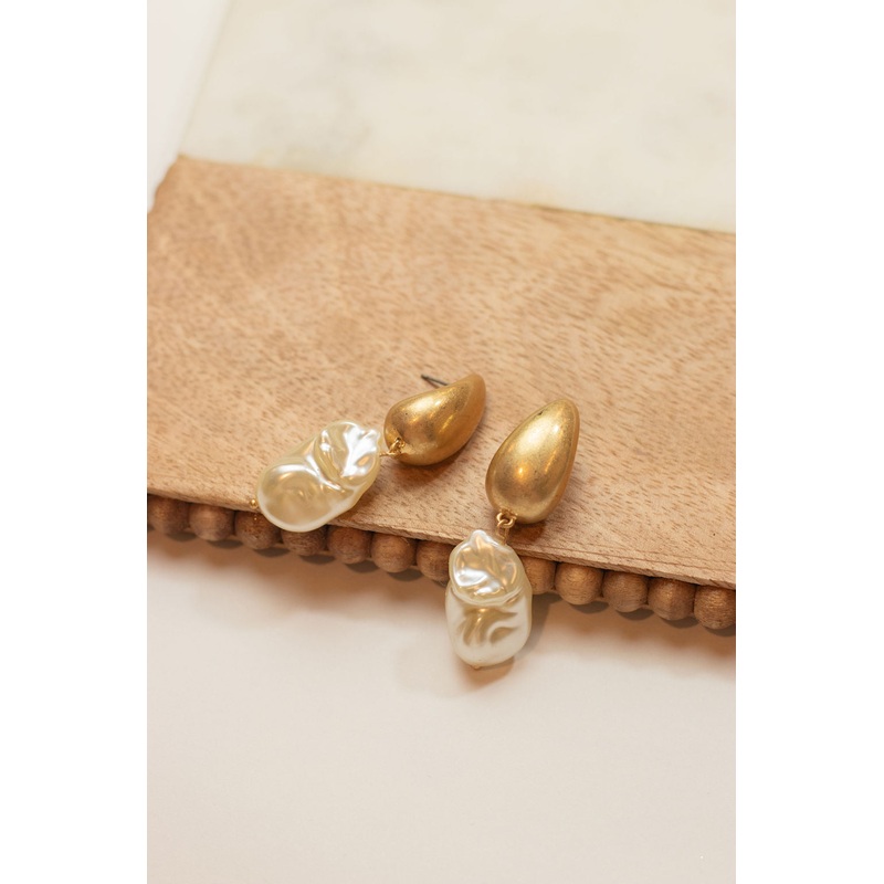 Pearl Teardrop Droop Earrings Gold