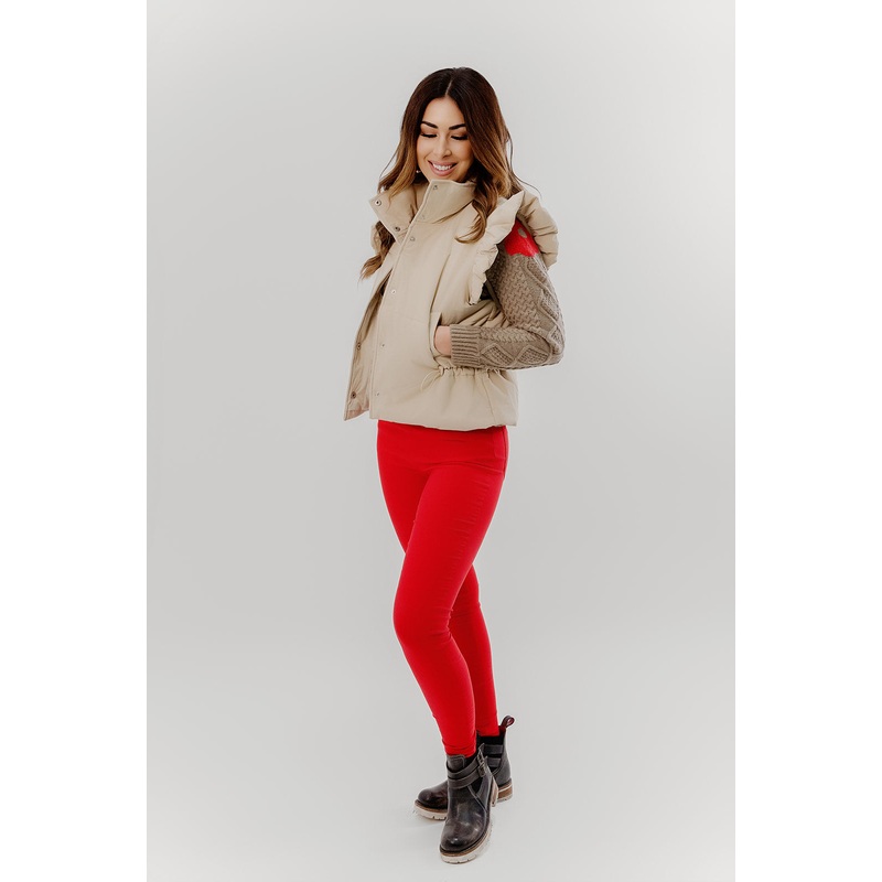 Ruffle Accented Puffer Vest Cream S