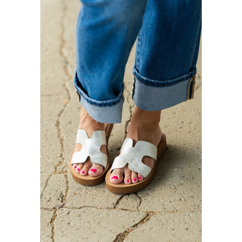 Corky’s Hold Please White Metallic Sandals White Metallic 6
