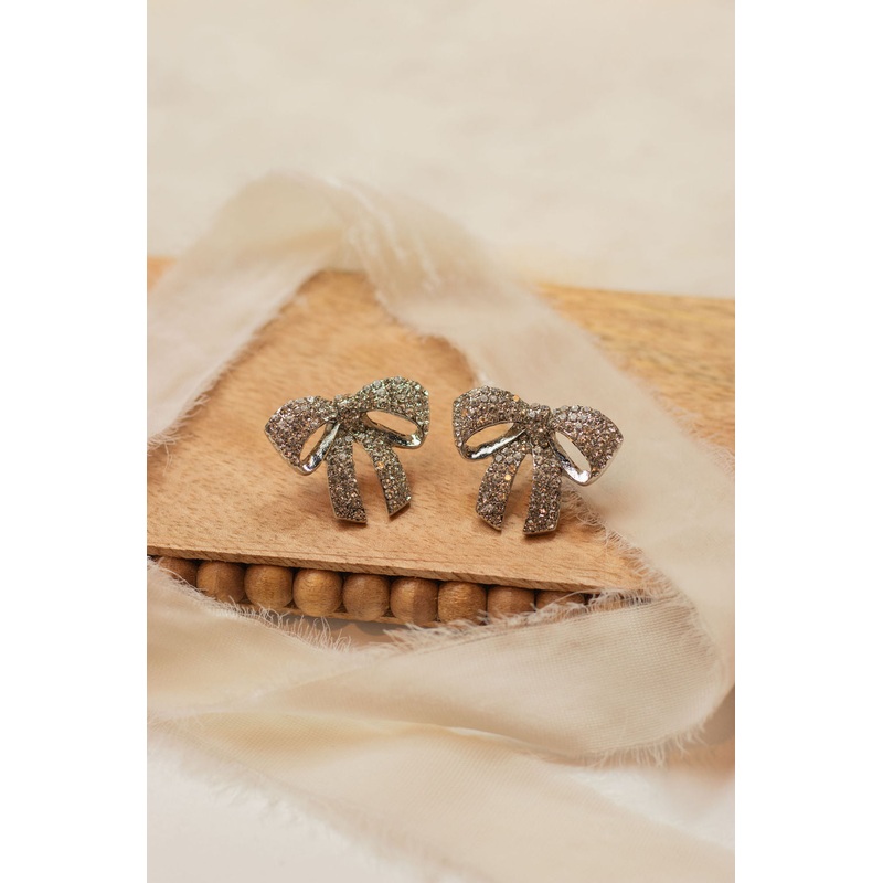 Exquisite Bow Stud Earrings Gold