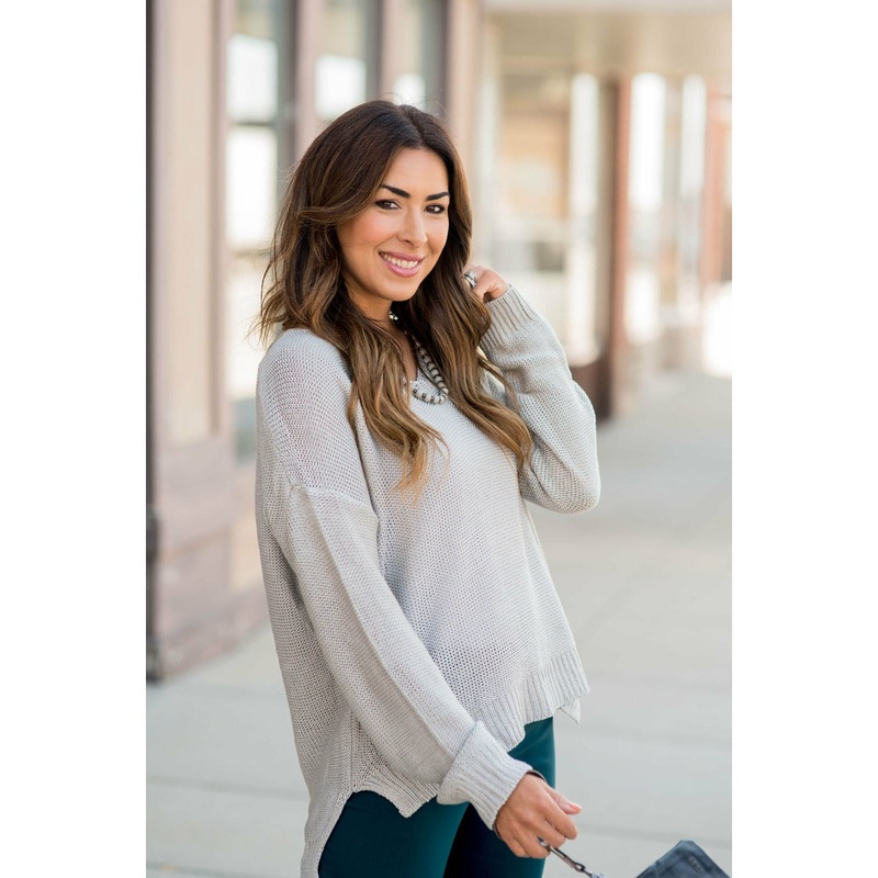 Loose Fitting Knit V-Neck Sweater S/M Grey