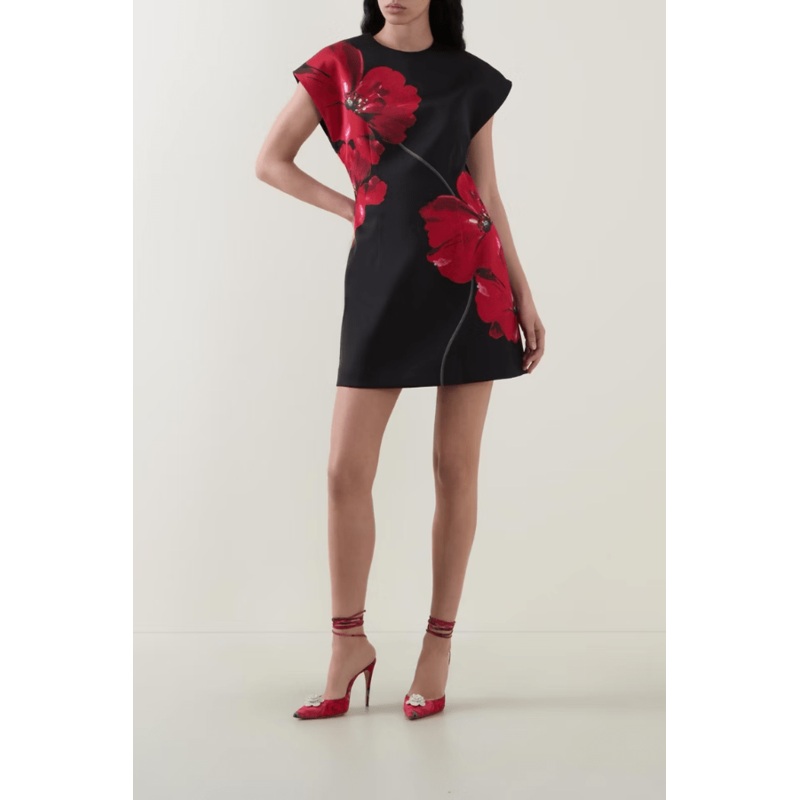 Chaya Mini Poppy Print Black Base 4